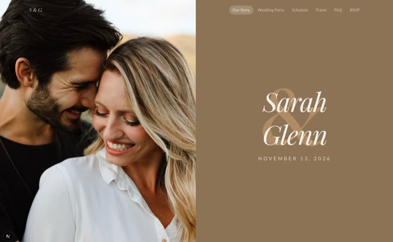 Wedding site designed for a Palm Springs destination wedding with warm gold tones